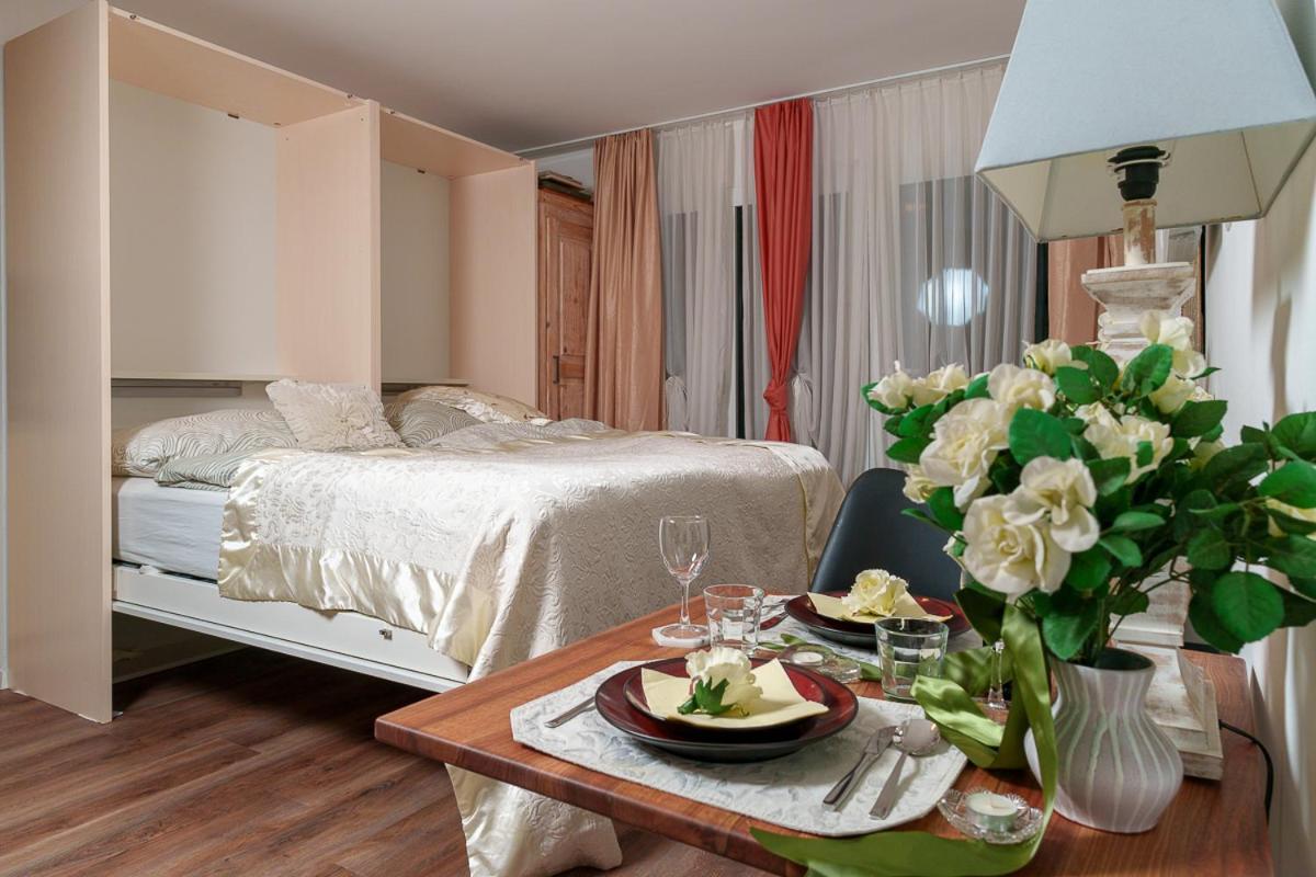 Villa Musica - Studio, Ruhig, Diskret,Mit Grossem Privatem Sitzplatz Lenzburg Exterior foto
